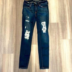 American Eagle Ripped Skinny Jeans, size 4